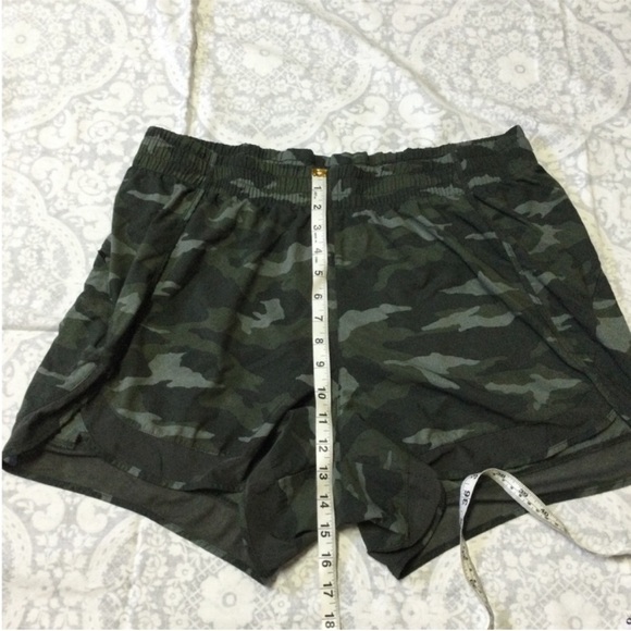 Athleta Shorts 1X - Picture 9 of 9